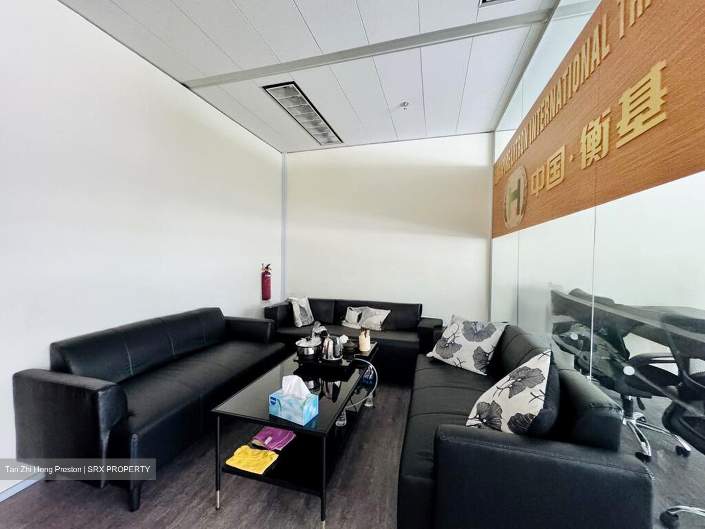Gateway East (D7), Office #517426491